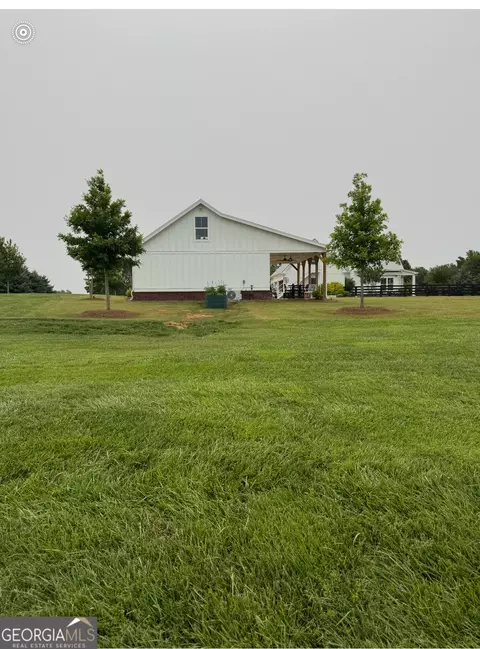 Exterior - 890 Smith Mill Rd, Winder, GA 30680 photo 20 of 33