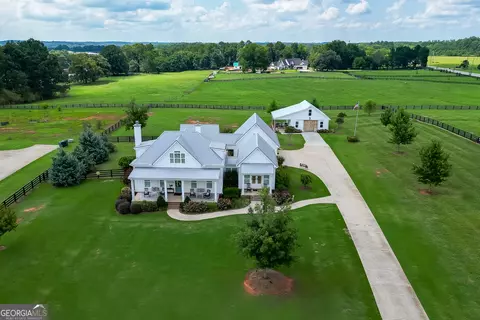 Exterior - 890 Smith Mill Rd, Winder, GA 30680 photo 3 of 33