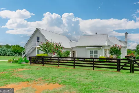 Exterior - 890 Smith Mill Rd, Winder, GA 30680 photo 14 of 33