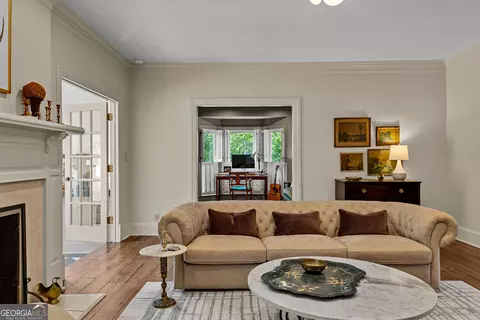 Living - 654 Cameron Mill Rd, Lagrange, GA 30240 photo 7 of 13