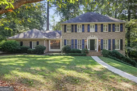 570 Old Harbor Dr, Sandy Springs, GA 30328