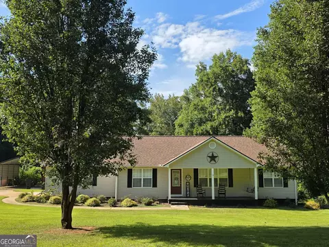 556 Sunnyland Dr, Thomaston, GA 30286