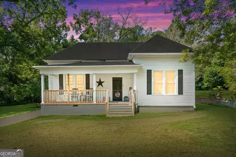 110 Ridge St, Locust Grove, GA 30248