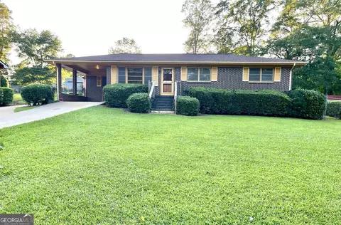 9118 Carr Cir SW, Covington, GA 30014