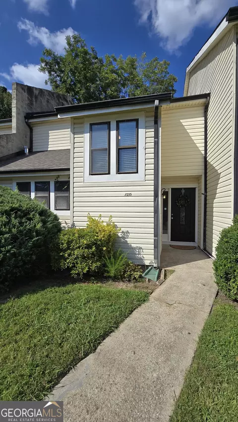 3255 Tennington Pl, Lawrenceville, GA 30044