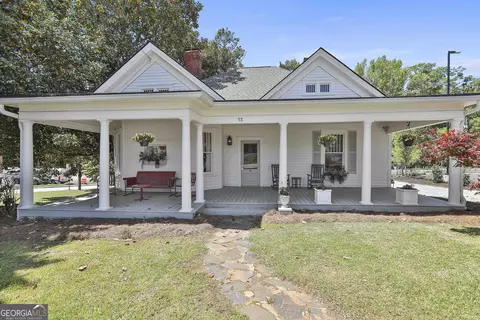 53 Washington St, Fairburn, GA 30213