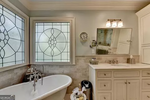 Bath - 1808 Ballybunion Dr, Duluth, GA 30097 photo 3 of 10