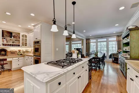 Kitchen - 1808 Ballybunion Dr, Duluth, GA 30097 photo 7 of 10