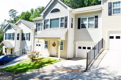 302 Pointe Cir, Dahlonega, GA 30533