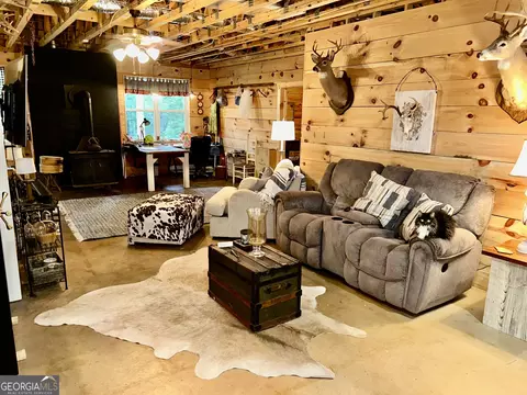 Living - 841 Spring Rd, Baldwin, GA 30511 photo 7 of 7