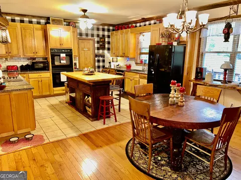 Kitchen - 841 Spring Rd, Baldwin, GA 30511 photo 4 of 6