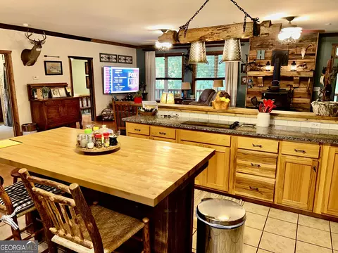 Kitchen - 841 Spring Rd, Baldwin, GA 30511 photo 2 of 6