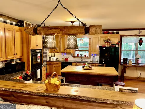 Kitchen - 841 Spring Rd, Baldwin, GA 30511 photo 5 of 6