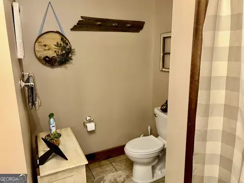 Bath - 841 Spring Rd, Baldwin, GA 30511 photo 2 of 6