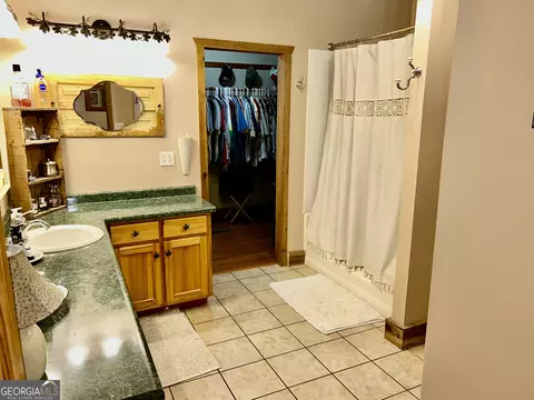 Bath - 841 Spring Rd, Baldwin, GA 30511 photo 1 of 6