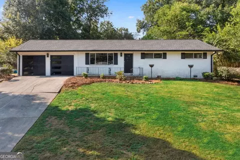 16 Greenbriar Ave, Cartersville, GA 30120