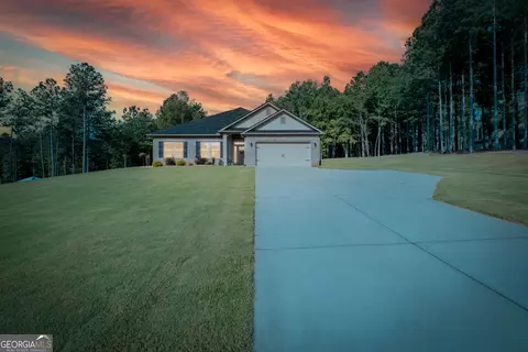 104 Eagle Heights Dr, Maysville, GA 30558