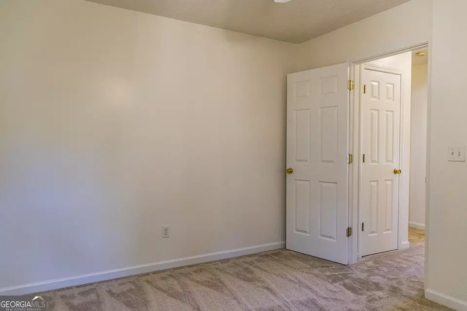 Bedroom - 18 Devonshire Dr SE, Rome, GA 30161 photo 8 of 8
