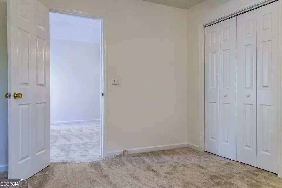 Bedroom - 18 Devonshire Dr SE, Rome, GA 30161 photo 4 of 8