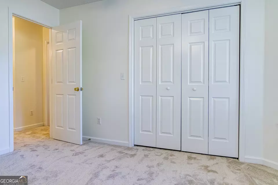 Bedroom - 18 Devonshire Dr SE, Rome, GA 30161 photo 6 of 8