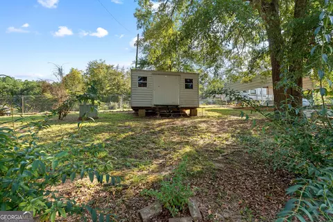Exterior - 180 Cove Rd, Jackson, GA 30233 photo 12 of 14