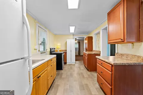 Kitchen - 180 Cove Rd, Jackson, GA 30233 photo 1 of 2