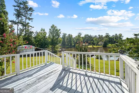 Exterior - 180 Cove Rd, Jackson, GA 30233 photo 6 of 14