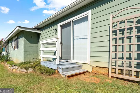 Exterior - 180 Cove Rd, Jackson, GA 30233 photo 8 of 14