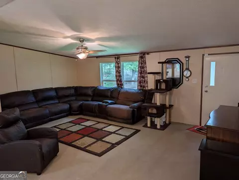 Living - 642 Elm Rd, Franklin, GA 30217 photo 3 of 3