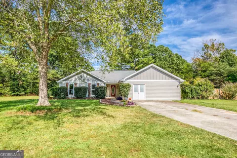 3635 Irvin Dr, Loganville, GA 30052