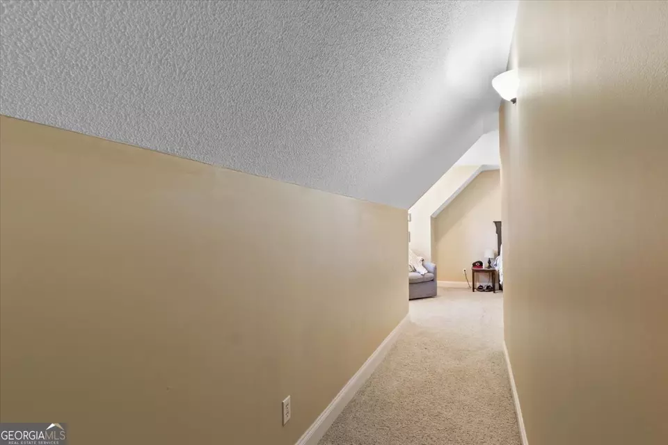 Entry Way - 102 Seven Pines Ct, Perry, GA 31069 photo 9 of 9