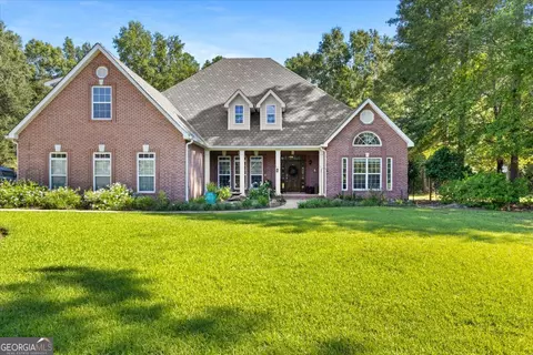 Exterior - 102 Seven Pines Ct, Perry, GA 31069 photo 1 of 6