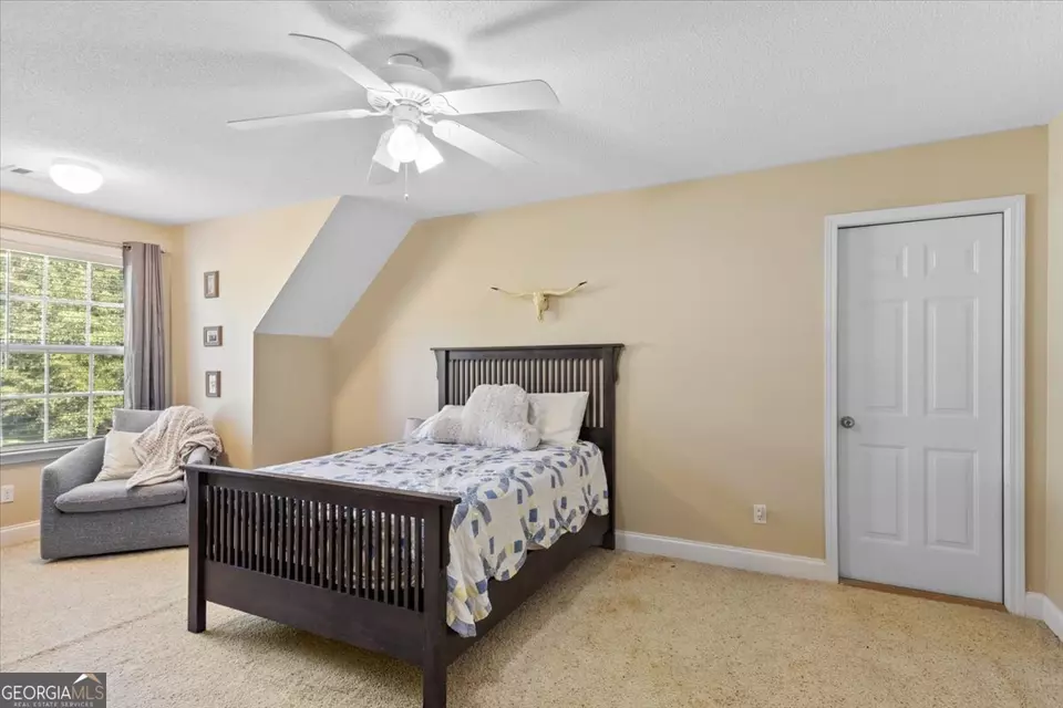 Bedroom - 102 Seven Pines Ct, Perry, GA 31069 photo 9 of 11