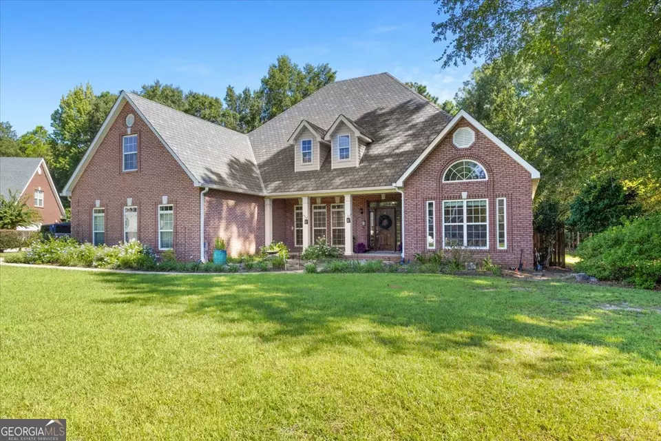 Exterior - 102 Seven Pines Ct, Perry, GA 31069 photo 2 of 6