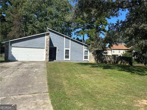 8601 Cedar Creek Rdg, Riverdale, GA 30274