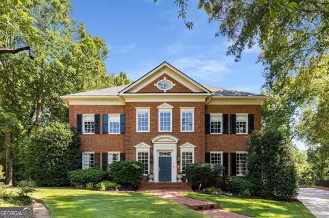 1382 Wesley Cir NW, Atlanta, GA 30327