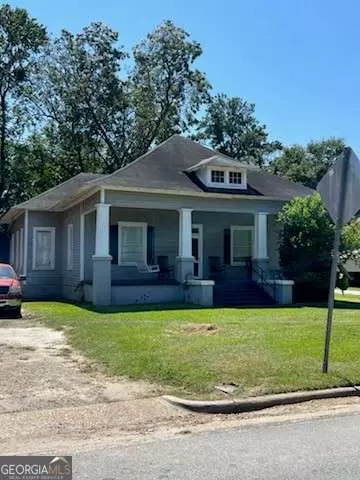 612 E 12th Ave, Cordele, GA 31015
