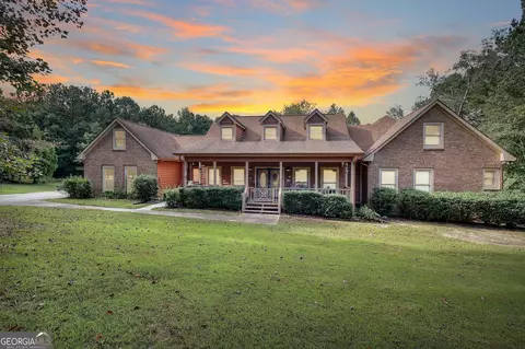670 Mill Pond Rd, Newborn, GA 30056
