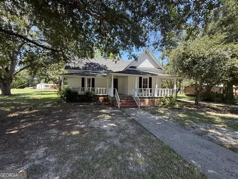 604 Shy St, Dexter, GA 31019