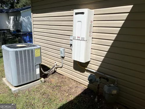 Exterior - 1512 Academy Ave, Dublin, GA 31021 photo 3 of 4