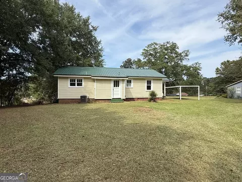 Exterior - 60 Priscilla Dr, Lagrange, GA 30241 photo 3 of 3