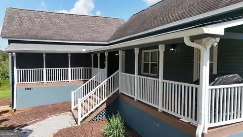 Exterior - 680 Elrod St, Cornelia, GA 30531 photo 2 of 14