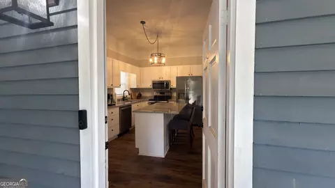 Entry Way - 680 Elrod St, Cornelia, GA 30531 photo 1 of 3