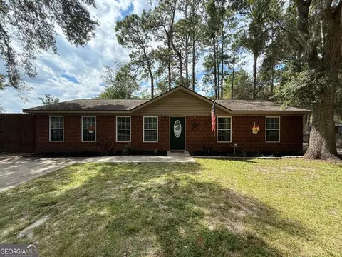 1091 Kelly Dr, Hinesville, GA 31313