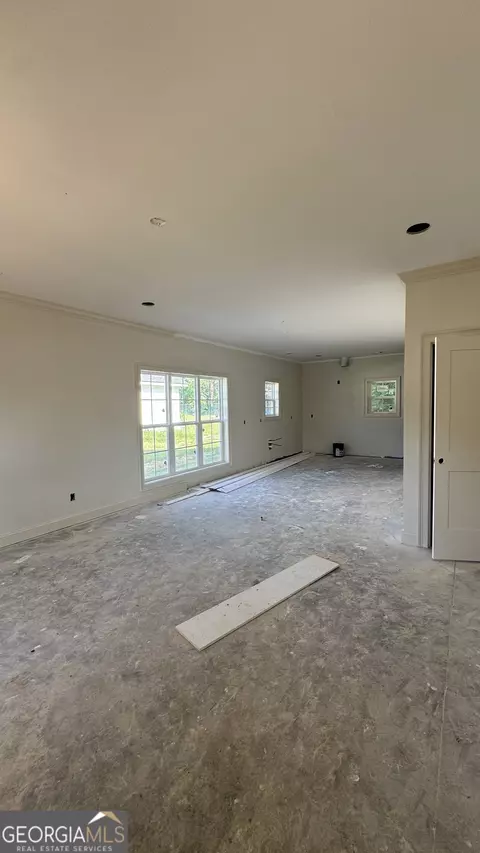 Living - 201 New Dr, Claxton, GA 30417 photo 1 of 3