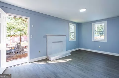 Living - 607 Harwell Ave, Lagrange, GA 30240 photo 7 of 7