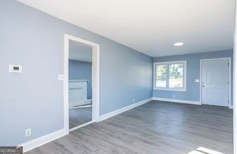 Living - 607 Harwell Ave, Lagrange, GA 30240 photo 3 of 7