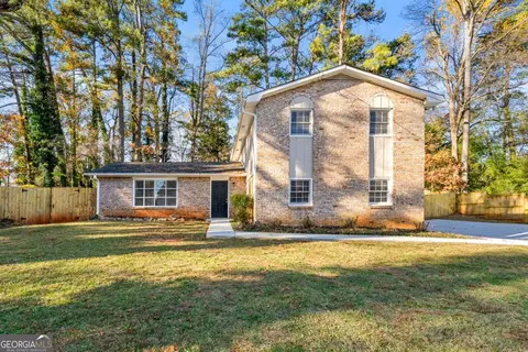5533 N Wind Dr SW, Lilburn, GA 30047