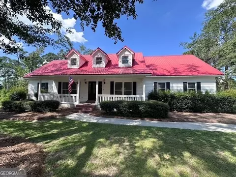 1725 Green Acres Dr, Vidalia, GA 30474