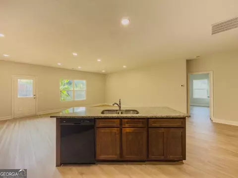 238 Darling Ln, Pendergrass, GA 30567 photo 3